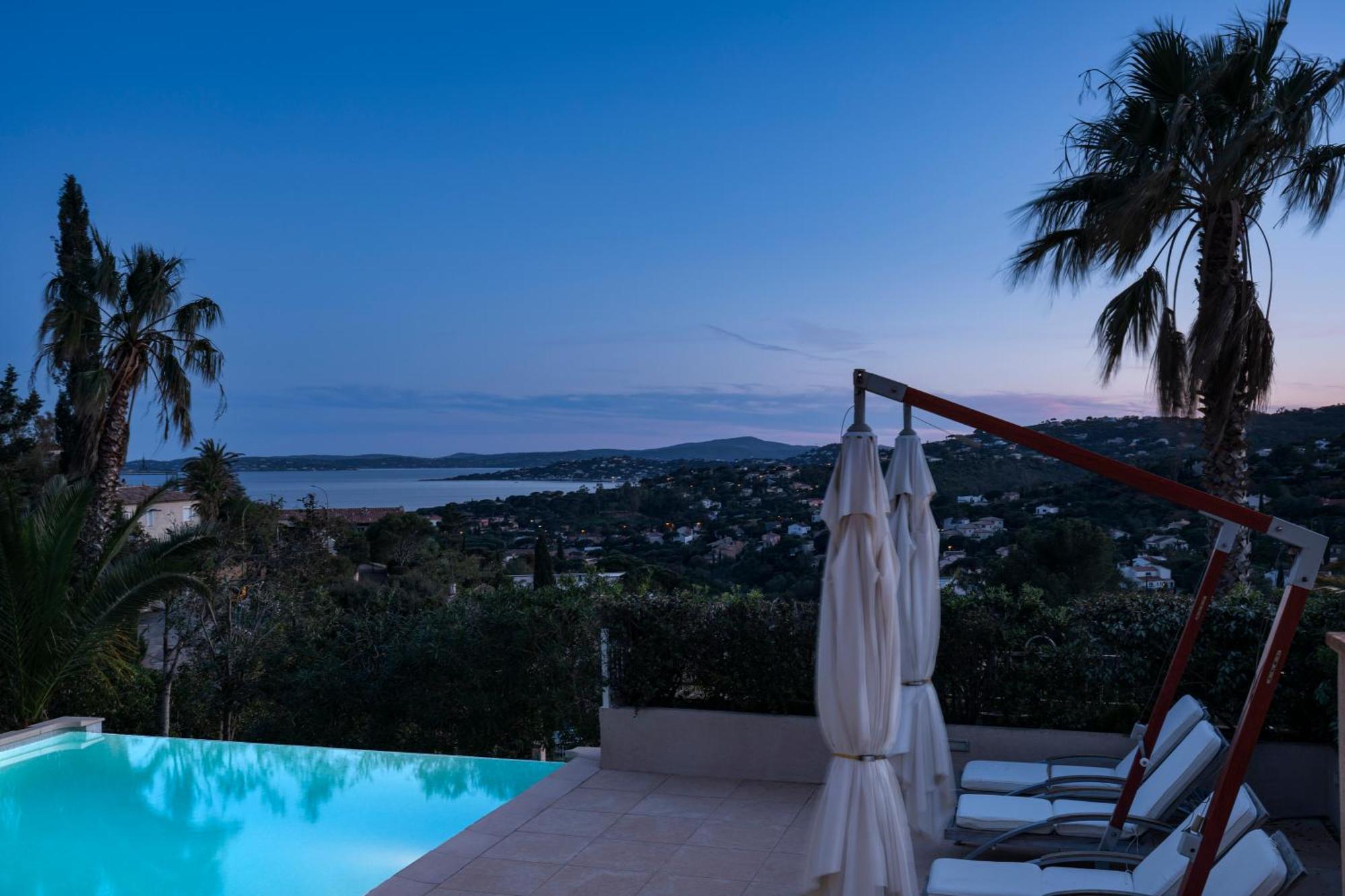 Villas Raphael Ле Исамбр Екстериор снимка