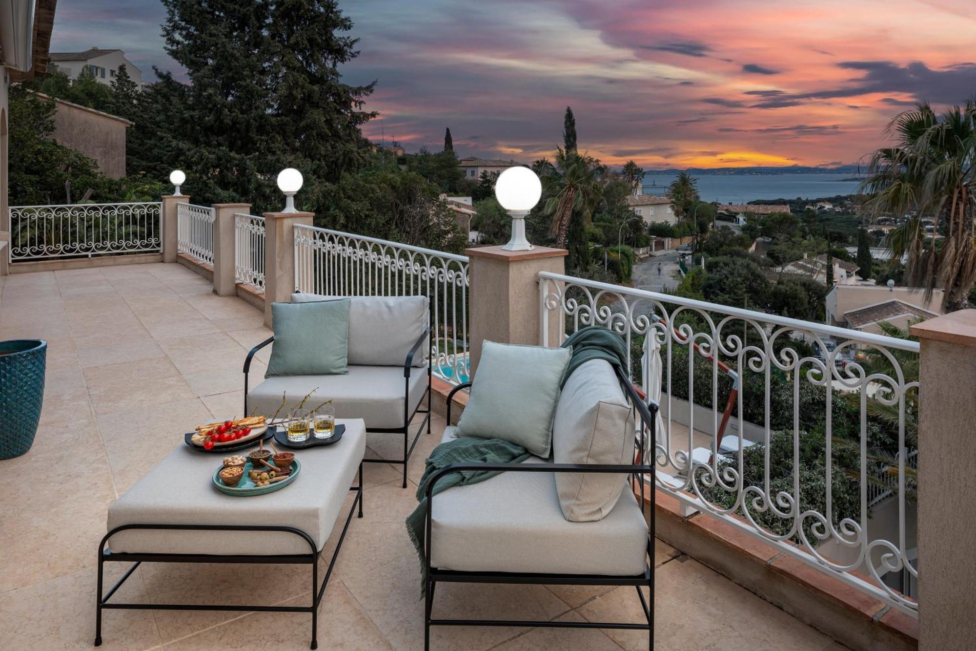 Villas Raphael Ле Исамбр Екстериор снимка